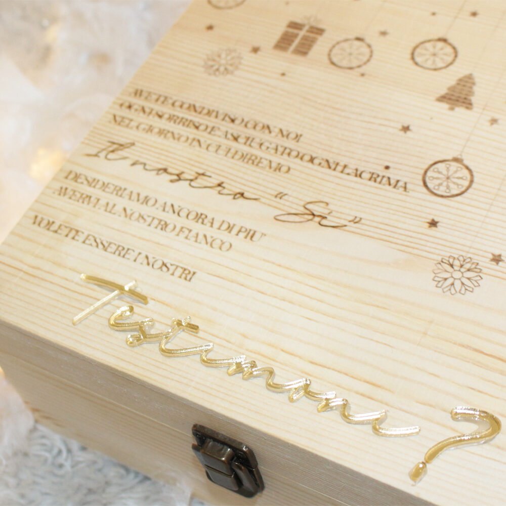 Box Testimoni — pallina di Natale personalizzata in vetro 10 cm, 2 palline avorio perla + cassetta in legno naturale incisa a laser